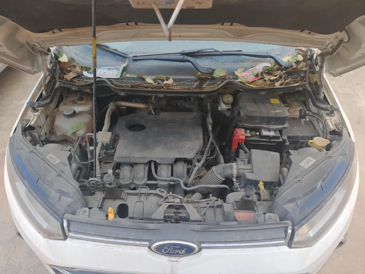 2013 Ford EcoSport 1.5L 110HP L4 5MT,autocango,china used car exporter,china ev exporter,chinese used car exporter,chinese used ev exporter