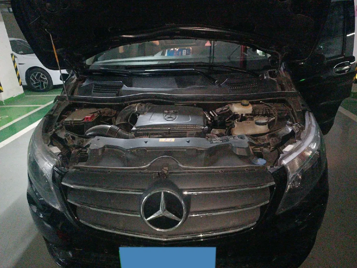 2023 Mercedes-Benz Vito 2.0T 211HP L4 9AT,autocango,china used car exporter,china ev exporter,chinese used car exporter,chinese used ev exporter