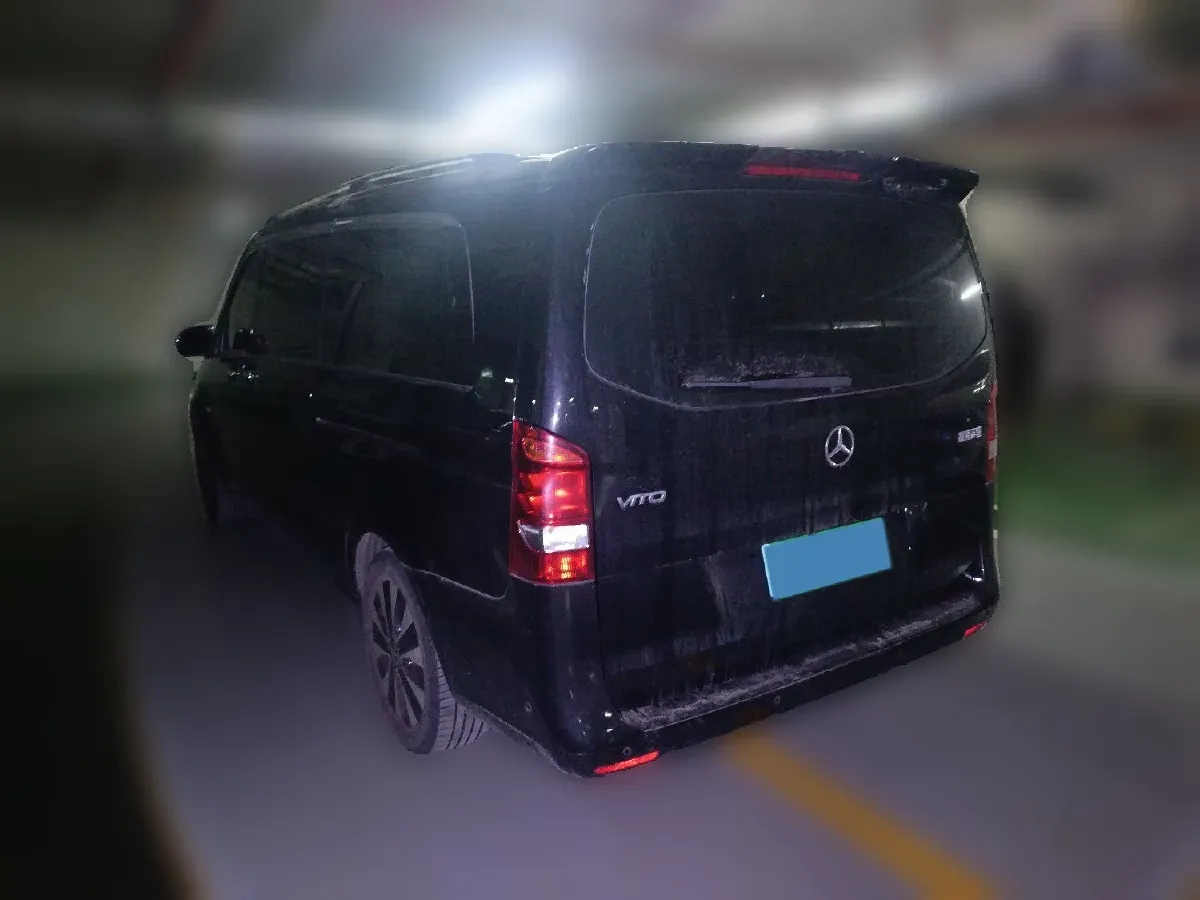 2023 Mercedes-Benz Vito 2.0T 211HP L4 9AT,autocango,china used car exporter,china ev exporter,chinese used car exporter,chinese used ev exporter
