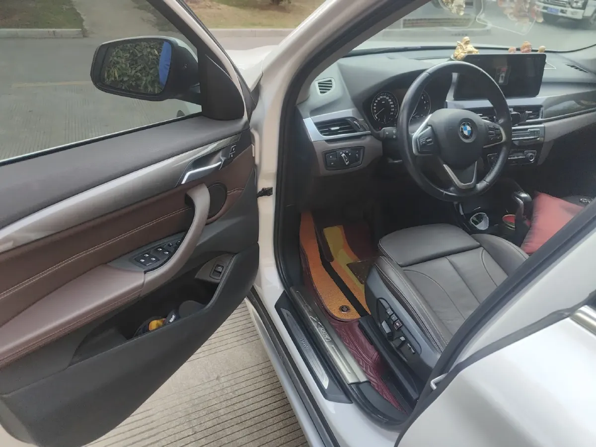 2019 BMW X1 1.5T 136HP L3 6AT,autocango,china used car exporter,china ev exporter,chinese used car exporter,chinese used ev exporter