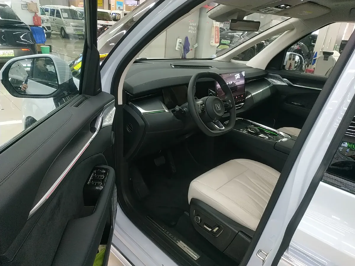 2024 Zeekr 009 BEV 108KWH,autocango,china used car exporter,china ev exporter,chinese used car exporter,chinese used ev exporter