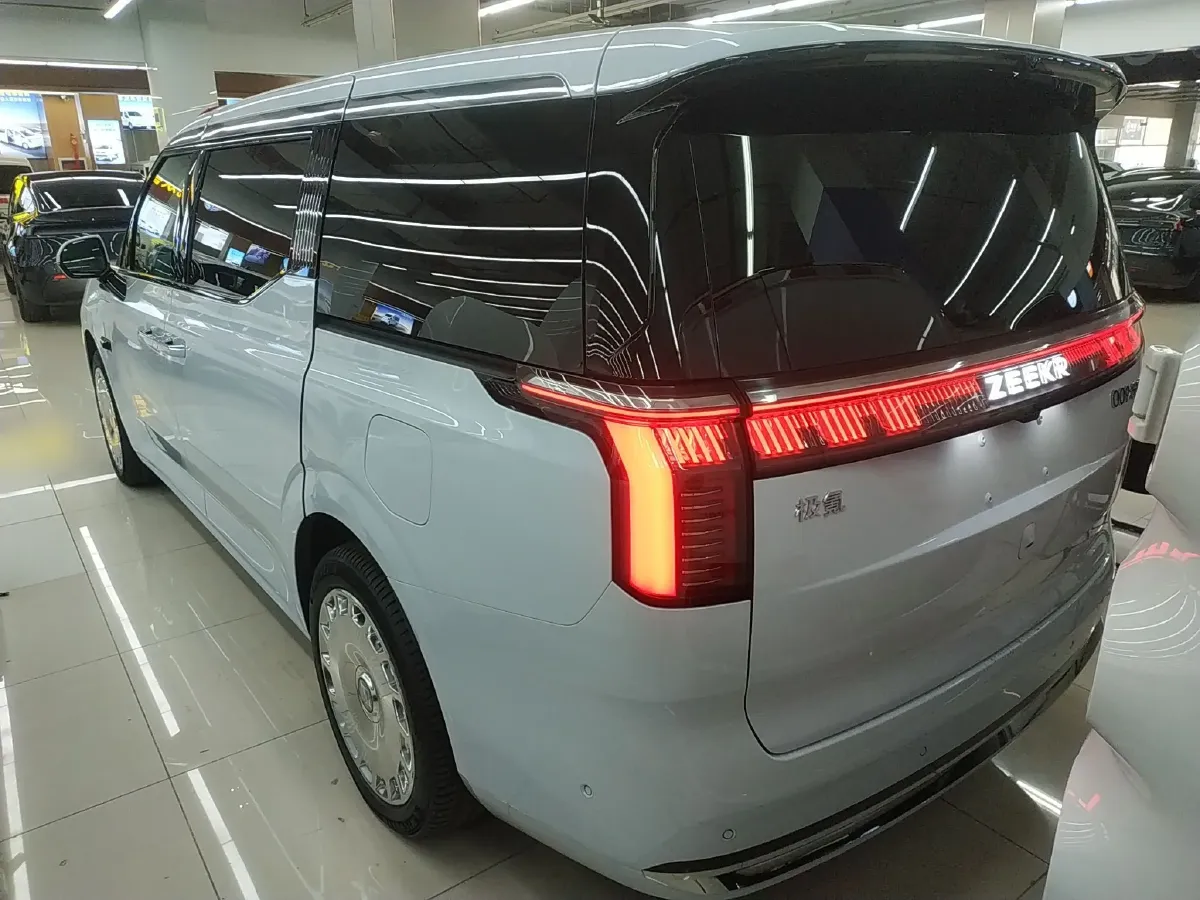 2024 Zeekr 009 BEV 108KWH,autocango,china used car exporter,china ev exporter,chinese used car exporter,chinese used ev exporter