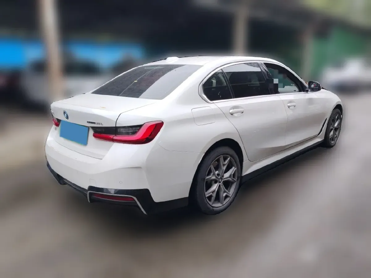 2024 BMW i3 BEV 70KWH,autocango,china used car exporter,china ev exporter,chinese used car exporter,chinese used ev exporter