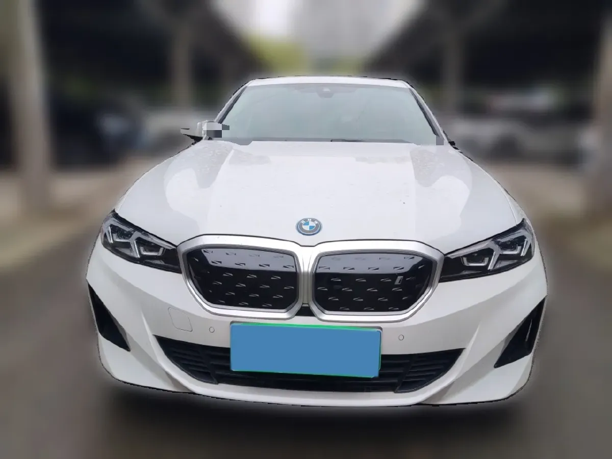 2024 BMW i3 BEV 70KWH,autocango,china used car exporter,china ev exporter,chinese used car exporter,chinese used ev exporter