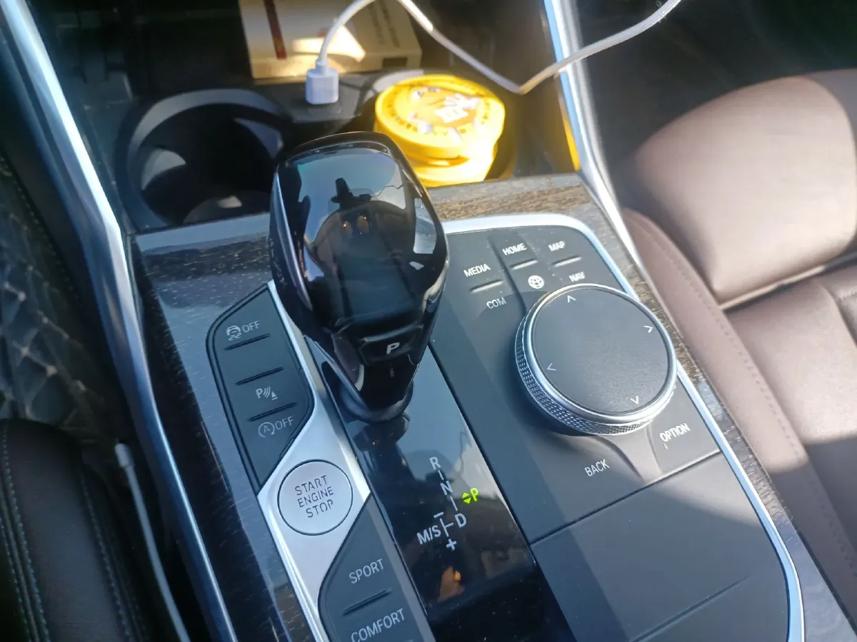 2020 BMW 3 Series 2.0T 184HP L4 8AT,autocango,china used car exporter,china ev exporter,chinese used car exporter,chinese used ev exporter