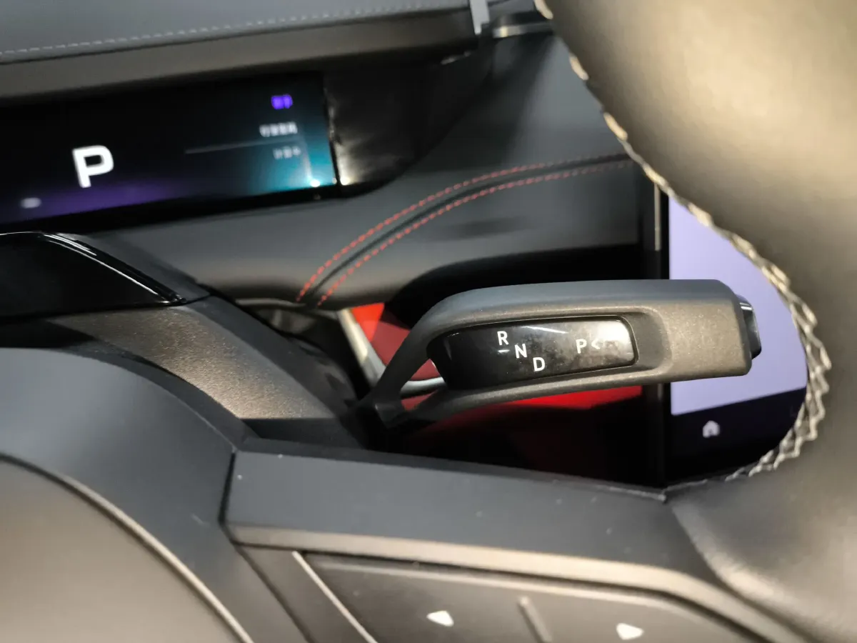 2024 MI SU7 BEV 101KWH,autocango,china used car exporter,china ev exporter,chinese used car exporter,chinese used ev exporter