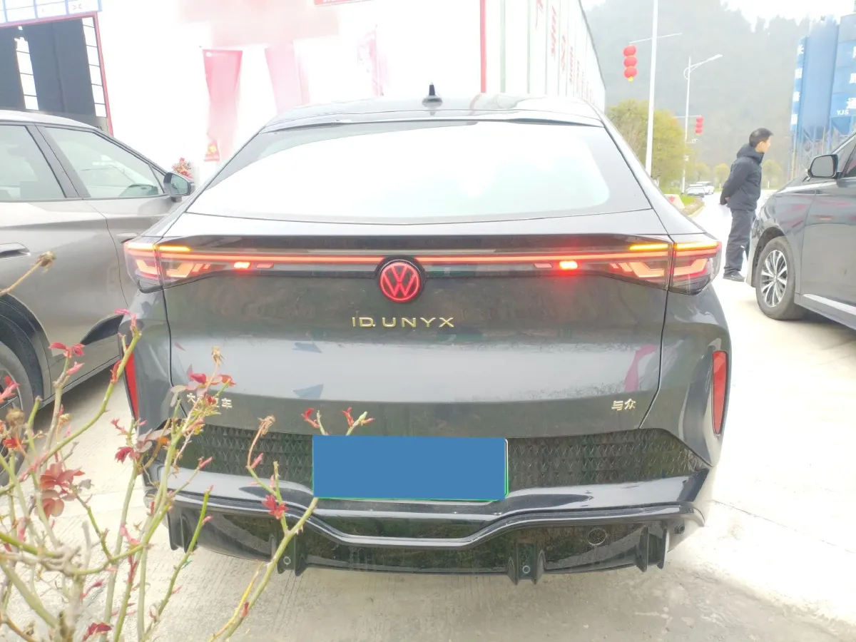 2024 Volkswagen ID.UNYX 06 BEV 82.4KWH,autocango,china used car exporter,china ev exporter,chinese used car exporter,chinese used ev exporter