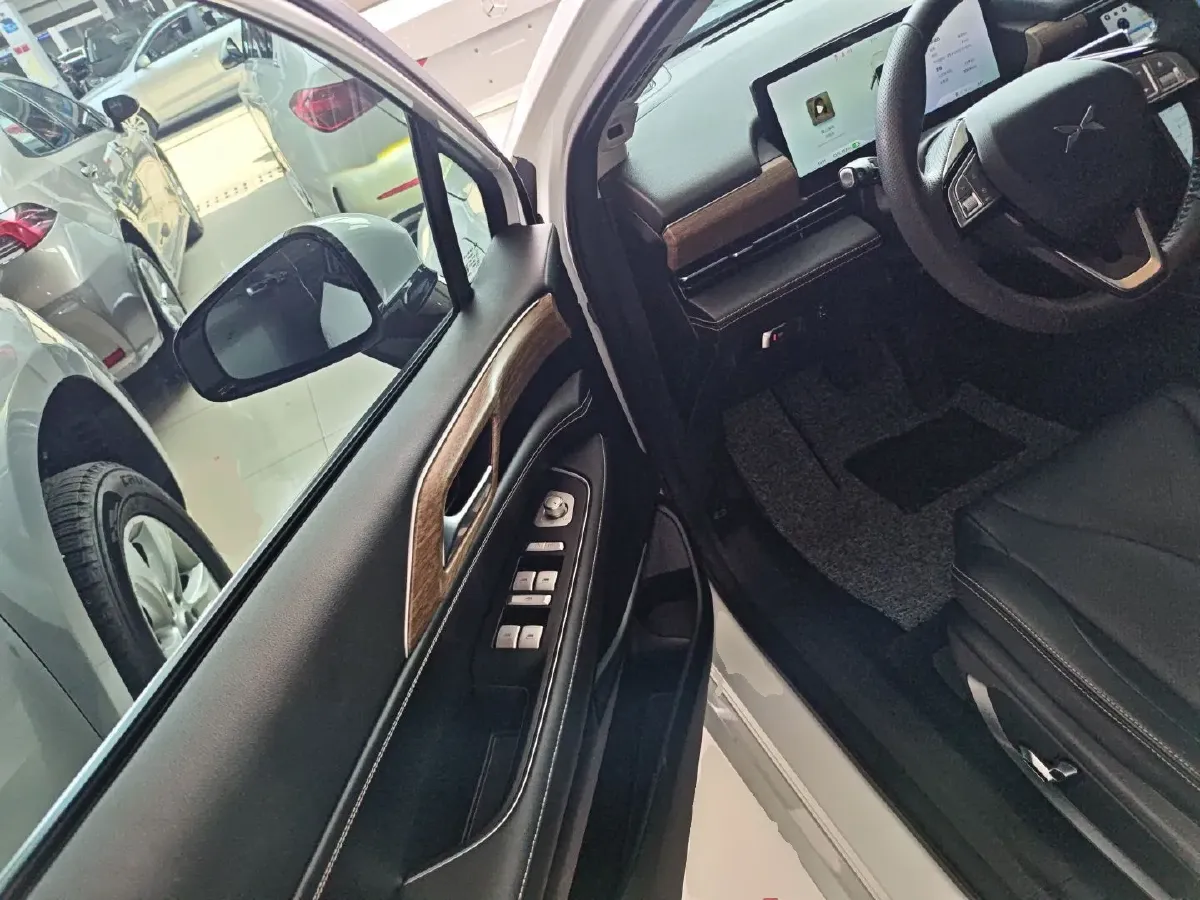 2024 Xpeng P5 BEV 55.4KWH,autocango,china used car exporter,china ev exporter,chinese used car exporter,chinese used ev exporter