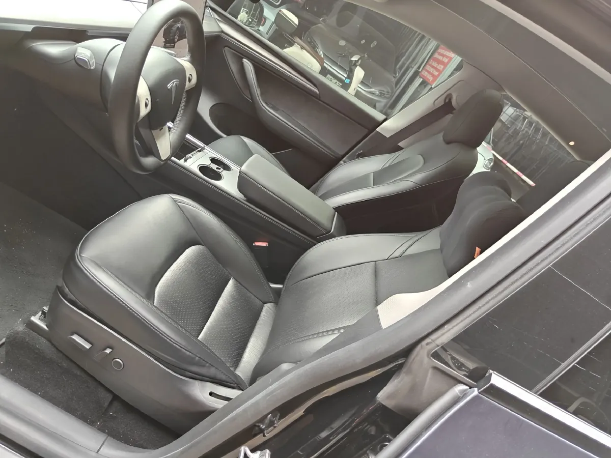 2022 Tesla Model Y BEV 60KWH,autocango,china used car exporter,china ev exporter,chinese used car exporter,chinese used ev exporter