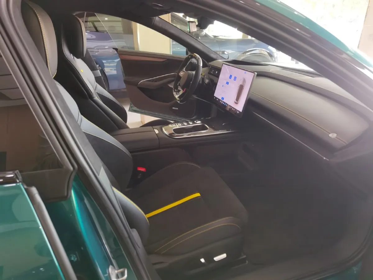 2025 MI SU7 Ultra BEV 93.7KWH,autocango,china used car exporter,china ev exporter,chinese used car exporter,chinese used ev exporter