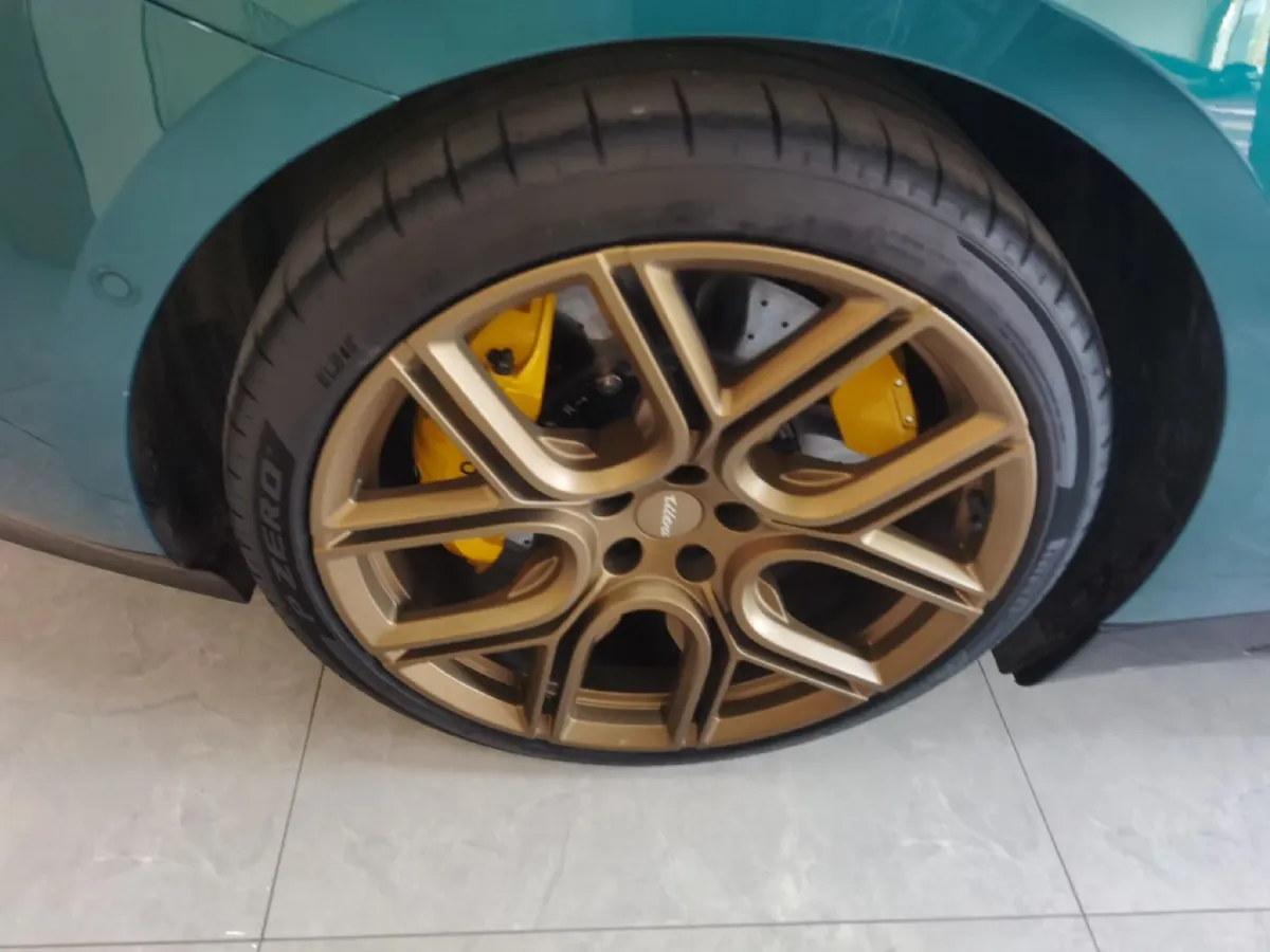 2025 MI SU7 Ultra BEV 93.7KWH,autocango,china used car exporter,china ev exporter,chinese used car exporter,chinese used ev exporter