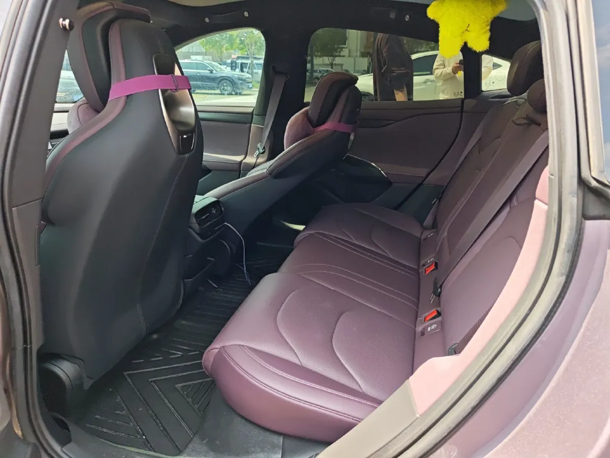 2024 MI SU7 BEV 101KWH,autocango,china used car exporter,china ev exporter,chinese used car exporter,chinese used ev exporter