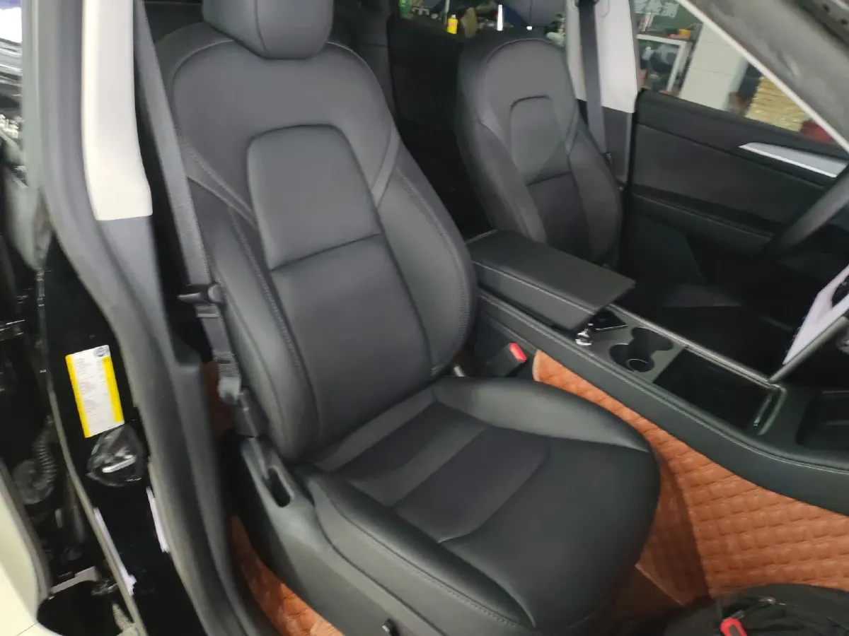 2023 Tesla Model Y BEV 60KWH,autocango,china used car exporter,china ev exporter,chinese used car exporter,chinese used ev exporter