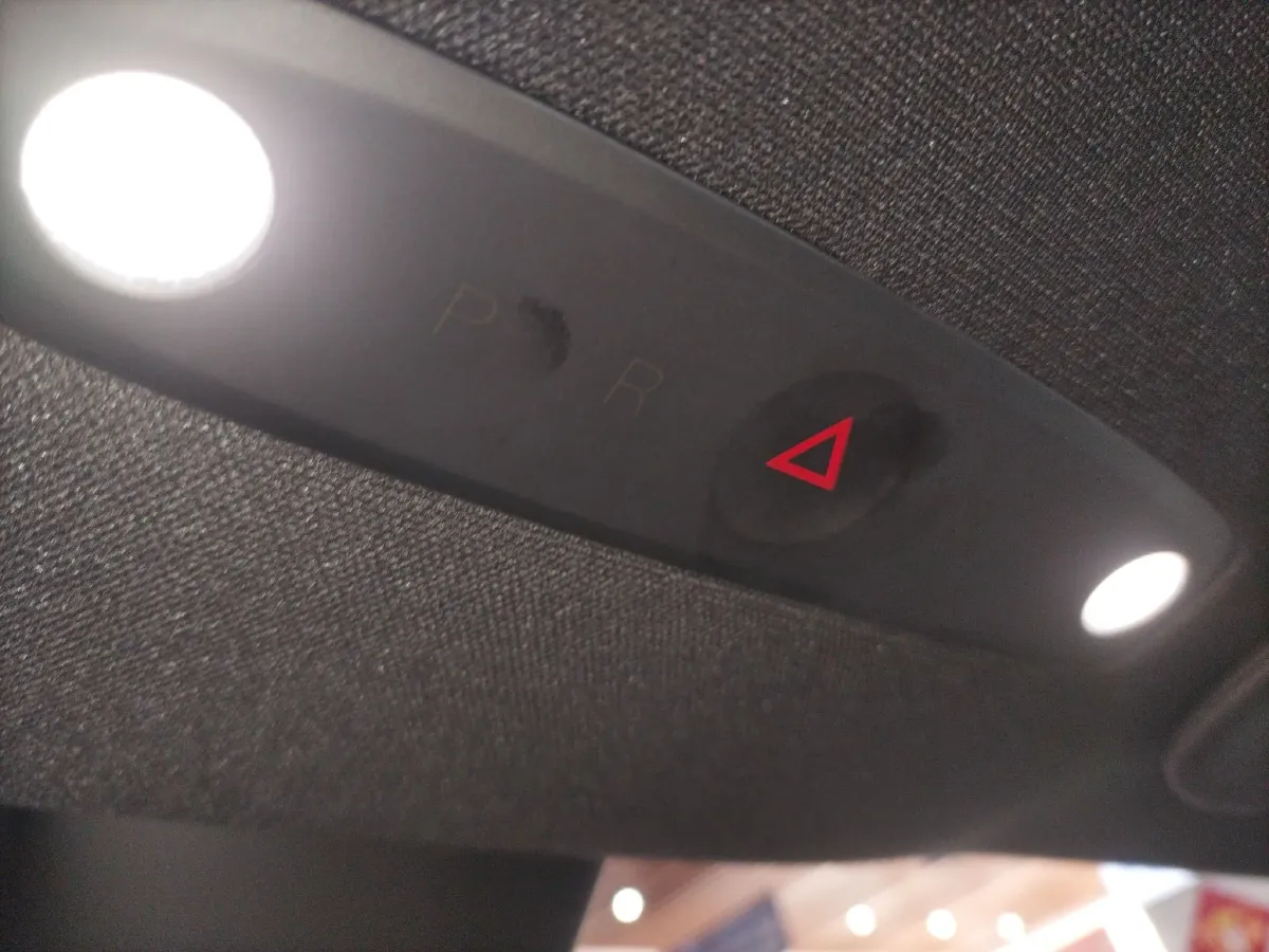 2025 Tesla Model Y L BEV,autocango,china used car exporter,china ev exporter,chinese used car exporter,chinese used ev exporter