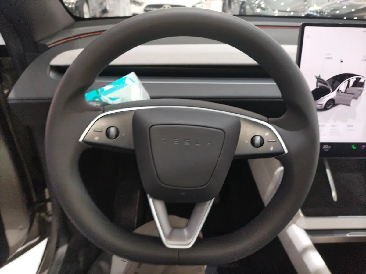 2025 Tesla Model Y L BEV,autocango,china used car exporter,china ev exporter,chinese used car exporter,chinese used ev exporter