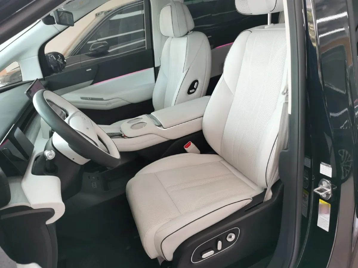 2024 Xpeng X9 BEV 101.5KWH,autocango,china used car exporter,china ev exporter,chinese used car exporter,chinese used ev exporter