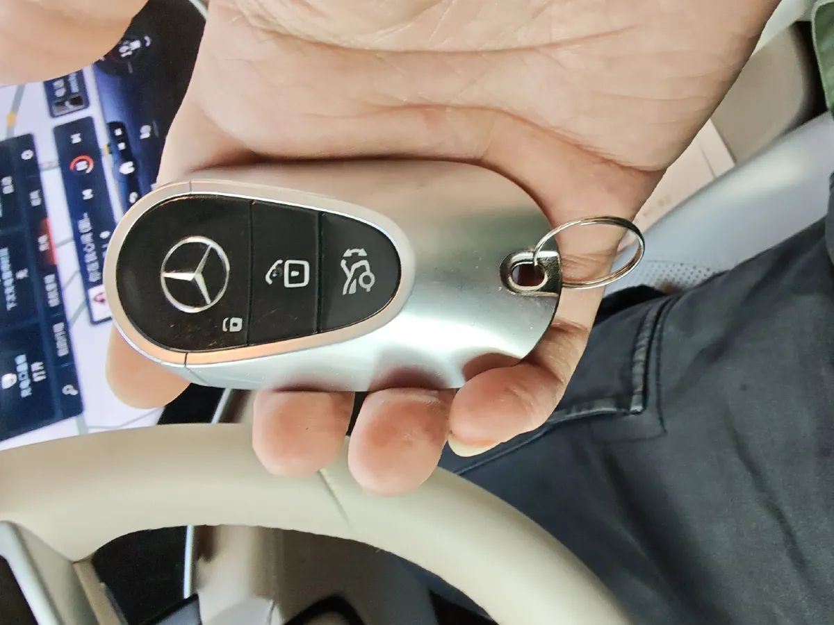 2023 Mercedes-Benz EQS SUV BEV 111.8KWH,autocango,china used car exporter,china ev exporter,chinese used car exporter,chinese used ev exporter