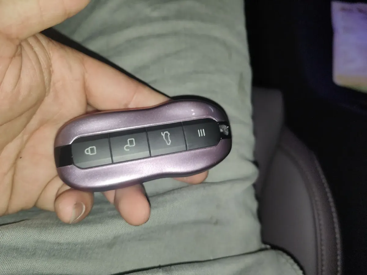 2024 MI SU7 BEV 101KWH,autocango,china used car exporter,china ev exporter,chinese used car exporter,chinese used ev exporter