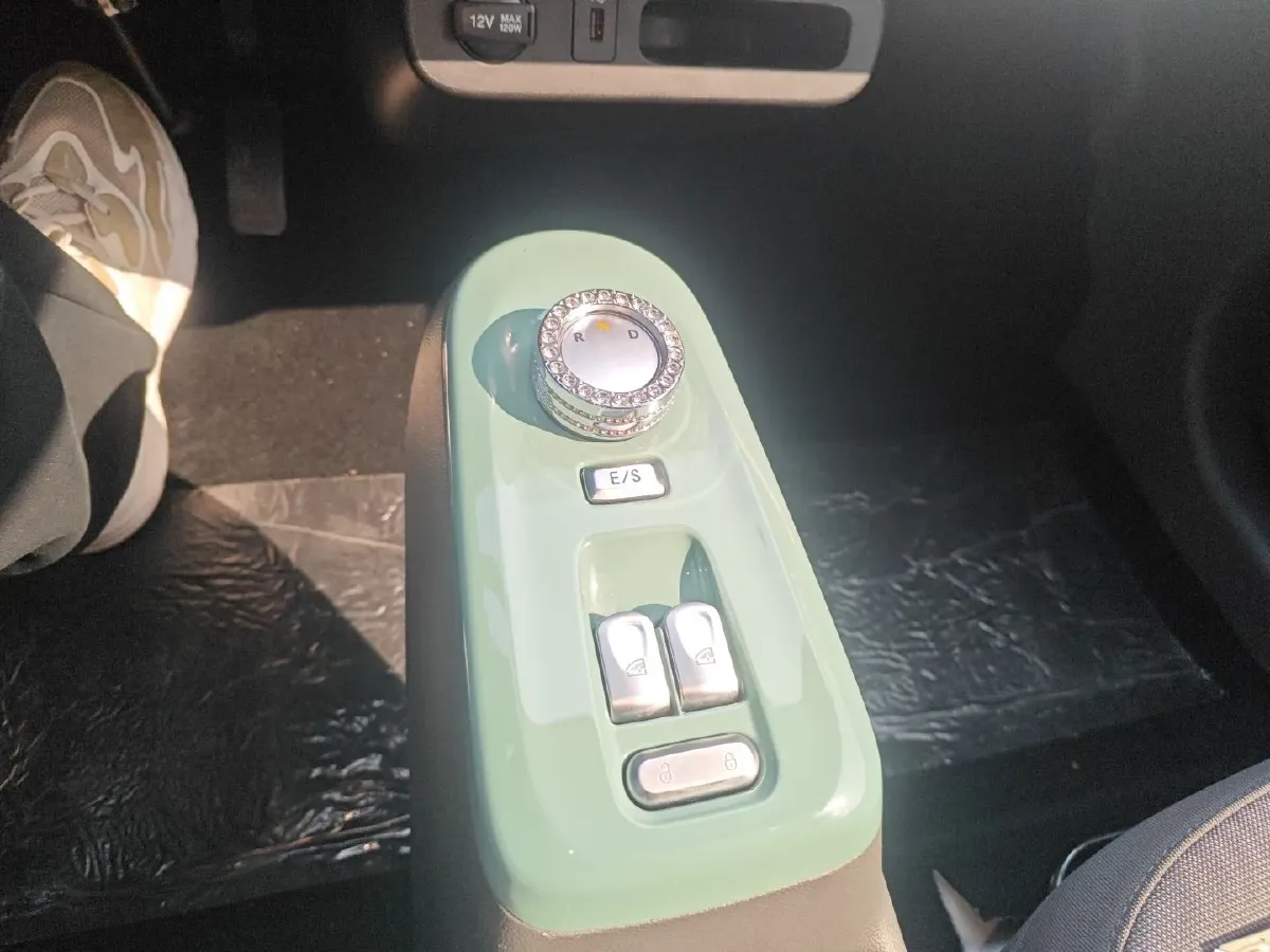 2023 ChangAn QiYuan Lumin BEV 17.65KWH,autocango,china used car exporter,china ev exporter,chinese used car exporter,chinese used ev exporter