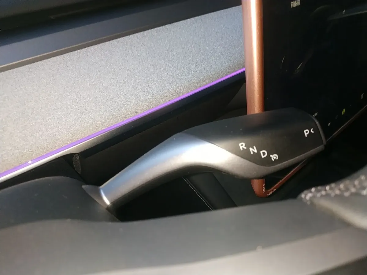 2024 Tesla Model Y BEV 60KWH,autocango,china used car exporter,china ev exporter,chinese used car exporter,chinese used ev exporter