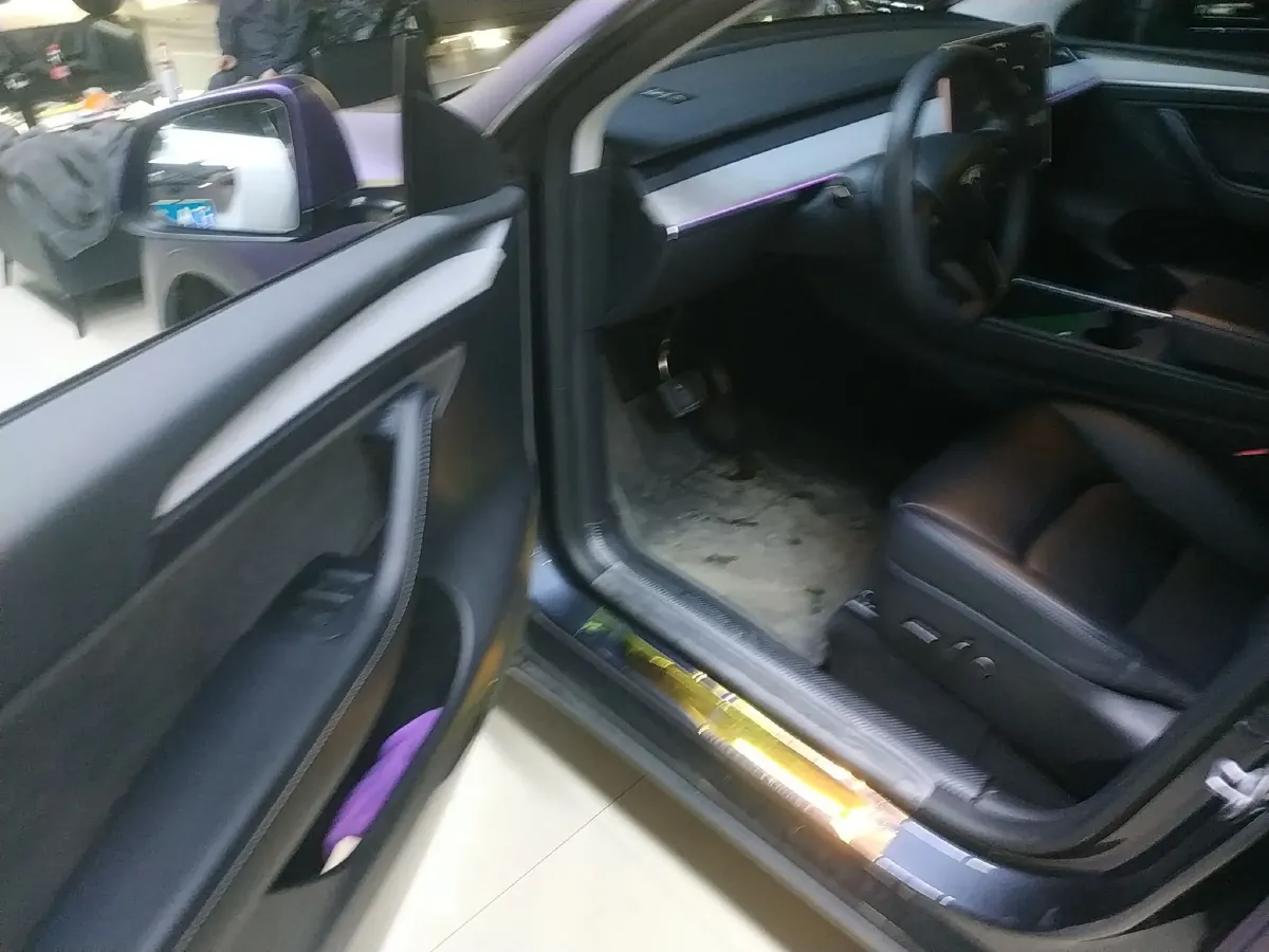 2024 Tesla Model Y BEV 60KWH,autocango,china used car exporter,china ev exporter,chinese used car exporter,chinese used ev exporter