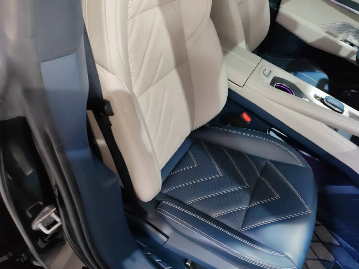 2022 Zeekr 001 BEV 100KWH,autocango,china used car exporter,china ev exporter,chinese used car exporter,chinese used ev exporter