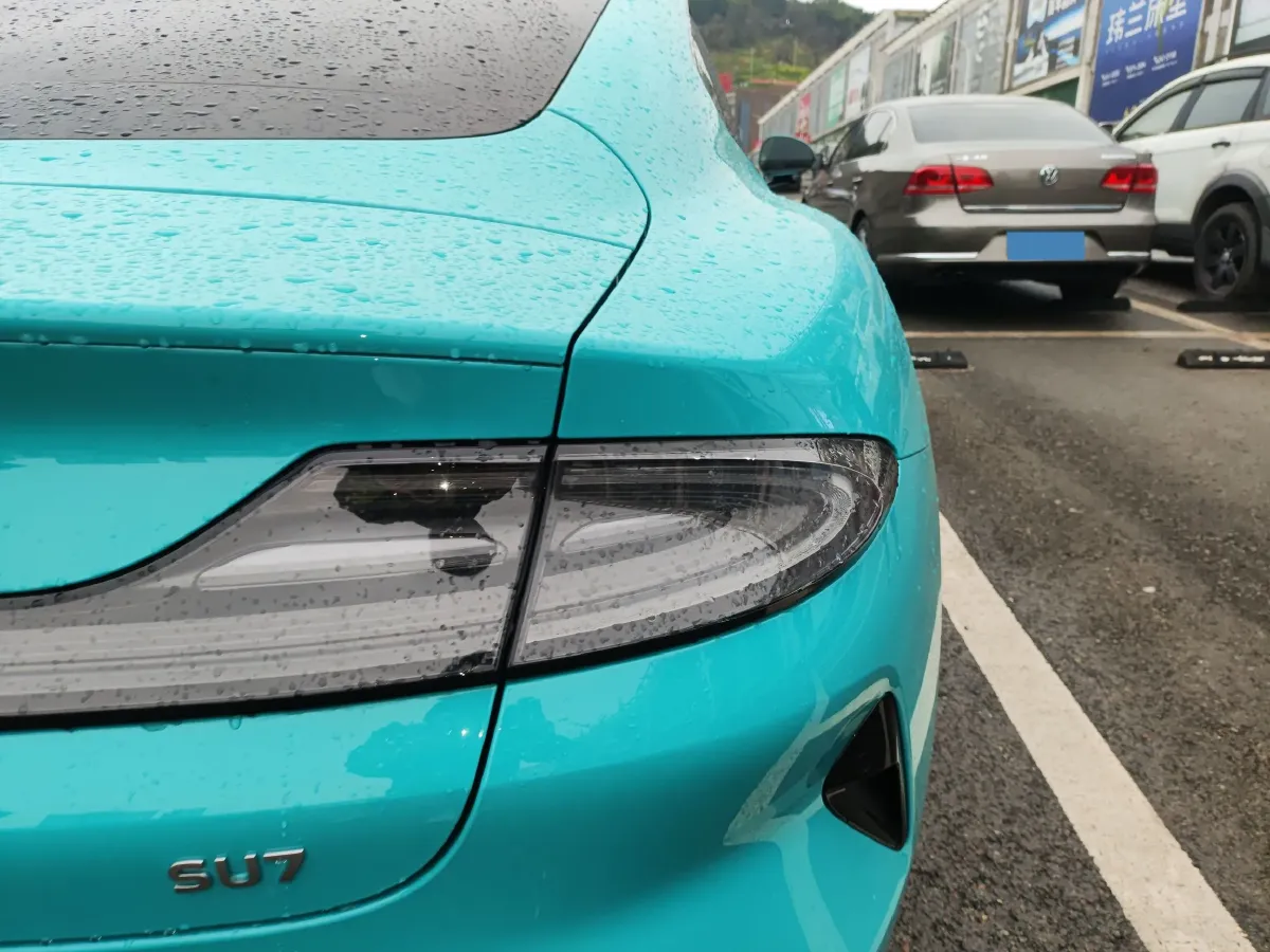 2024 MI SU7 BEV 94.3KWH,autocango,china used car exporter,china ev exporter,chinese used car exporter,chinese used ev exporter