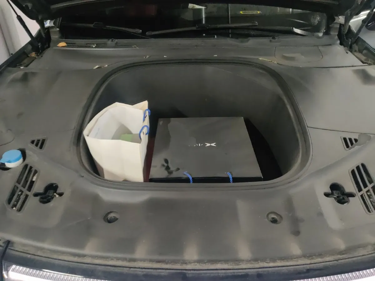 2020 Xpeng P7 BEV 80.9KWH,autocango,china used car exporter,china ev exporter,chinese used car exporter,chinese used ev exporter