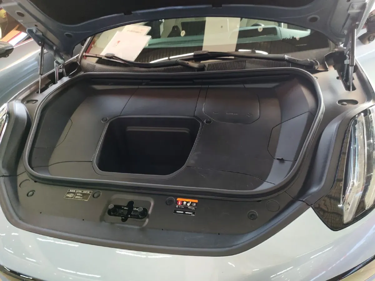 2022 Zeekr 001 BEV 100KWH,autocango,china used car exporter,china ev exporter,chinese used car exporter,chinese used ev exporter