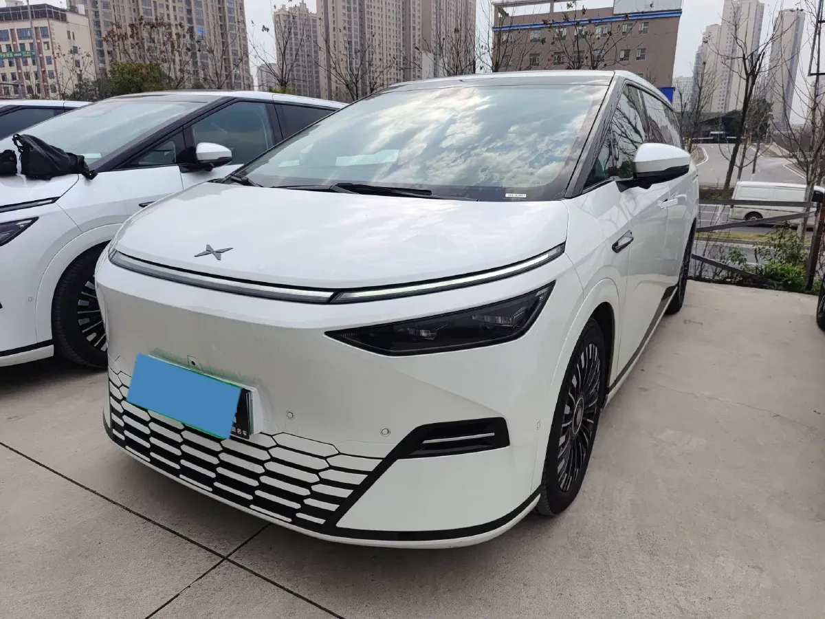 2025 Xpeng X9 BEV,autocango,china used car exporter,china ev exporter,chinese used car exporter,chinese used ev exporter