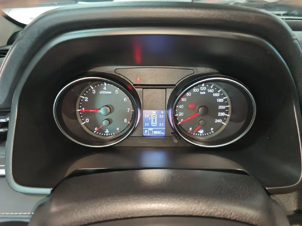 2021 Haval M6 1.5T 150HP L4 7DCT,autocango,china used car exporter,china ev exporter,chinese used car exporter,chinese used ev exporter