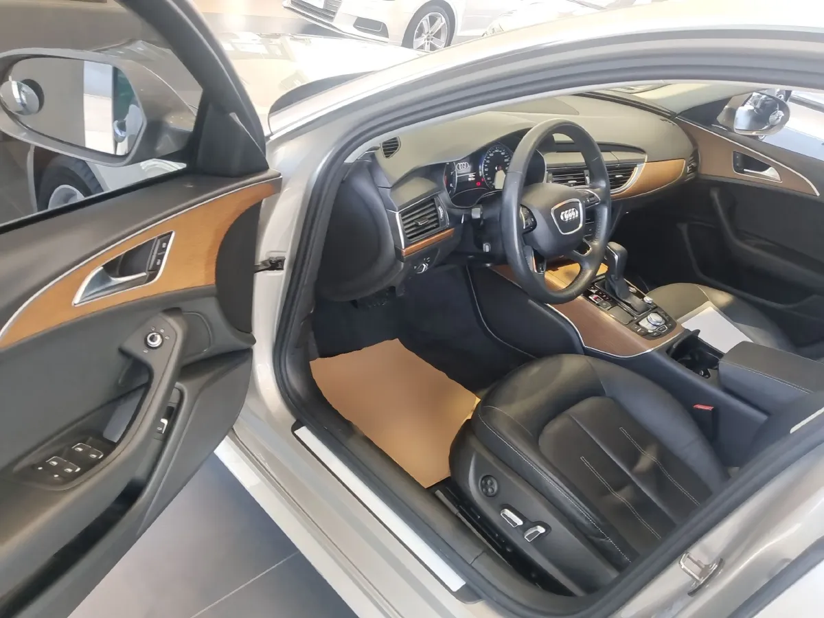 2018 Audi A6L 2.5L 204HP V6 CVT,autocango,china used car exporter,china ev exporter,chinese used car exporter,chinese used ev exporter