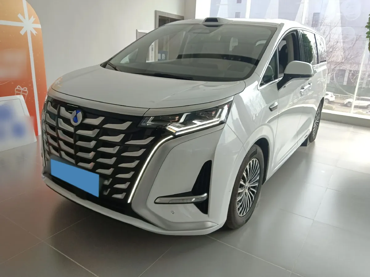 2025 Denza D9 1.5T 156HP L4 E-CVT PHEV 40KWH,autocango,china used car exporter,china ev exporter,chinese used car exporter,chinese used ev exporter