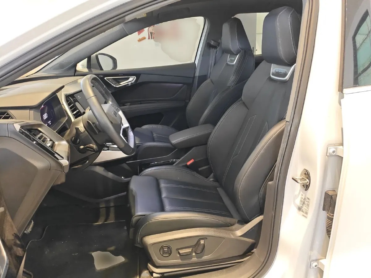 2024 Audi Q4 e-tron BEV 84.8KWH,autocango,china used car exporter,china ev exporter,chinese used car exporter,chinese used ev exporter