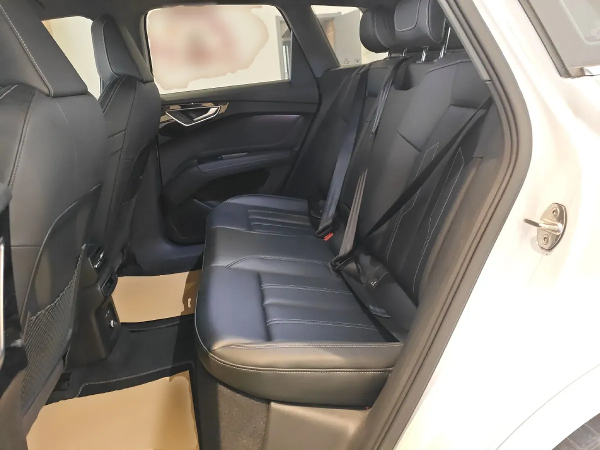 2024 Audi Q4 e-tron BEV 84.8KWH,autocango,china used car exporter,china ev exporter,chinese used car exporter,chinese used ev exporter