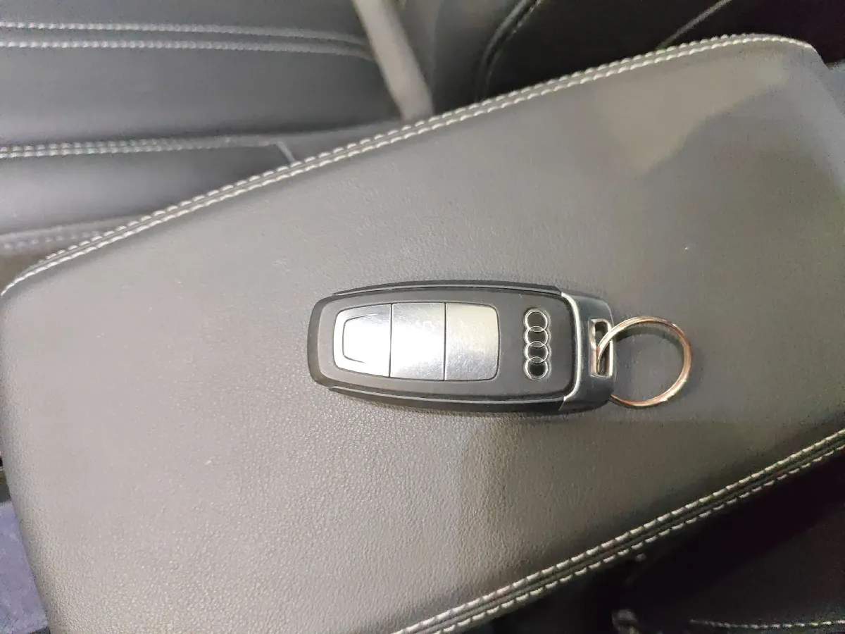 2024 Audi Q4 e-tron BEV 84.8KWH,autocango,china used car exporter,china ev exporter,chinese used car exporter,chinese used ev exporter