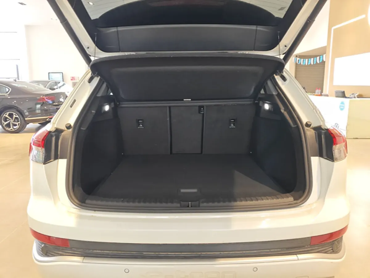 2024 Audi Q4 e-tron BEV 84.8KWH,autocango,china used car exporter,china ev exporter,chinese used car exporter,chinese used ev exporter