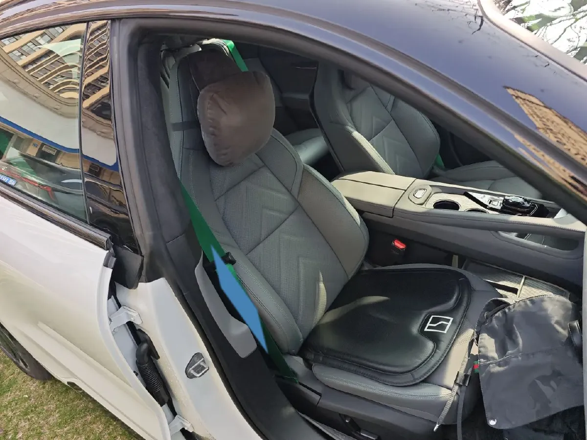 2023 Zeekr 001 BEV 86KWH,autocango,china used car exporter,china ev exporter,chinese used car exporter,chinese used ev exporter