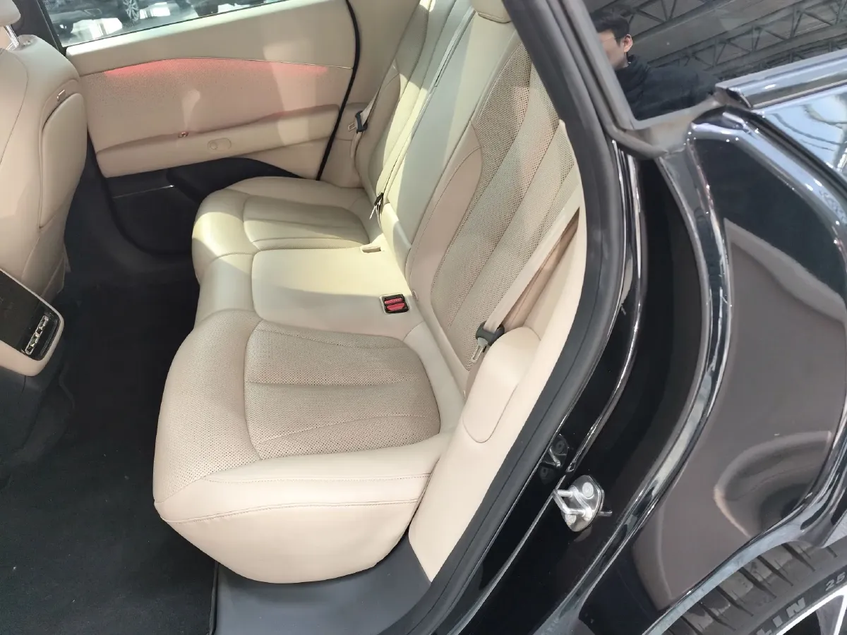 2024 Xpeng P7+ BEV 60.7KWH,autocango,china used car exporter,china ev exporter,chinese used car exporter,chinese used ev exporter