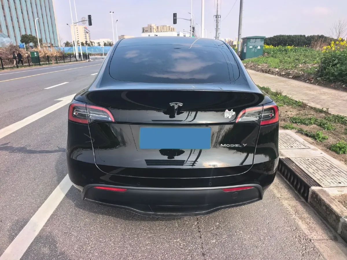 2023 Tesla Model Y BEV 60KWH,autocango,china used car exporter,china ev exporter,chinese used car exporter,chinese used ev exporter