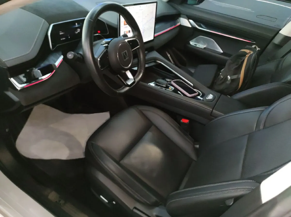 2022 Zeekr 001 BEV 86KWH,autocango,china used car exporter,china ev exporter,chinese used car exporter,chinese used ev exporter