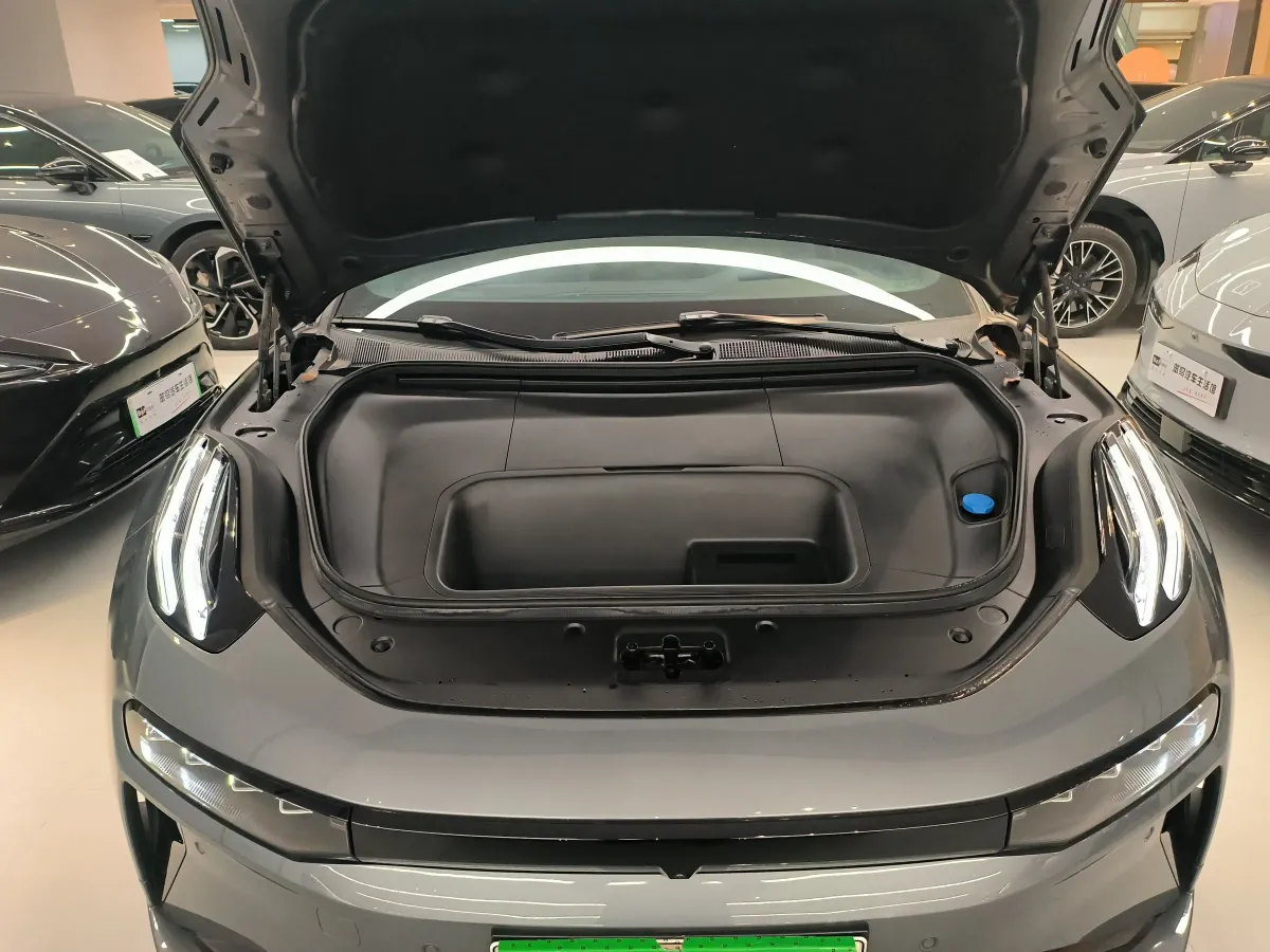 2025 Zeekr 001 BEV 100KWH,autocango,china used car exporter,china ev exporter,chinese used car exporter,chinese used ev exporter