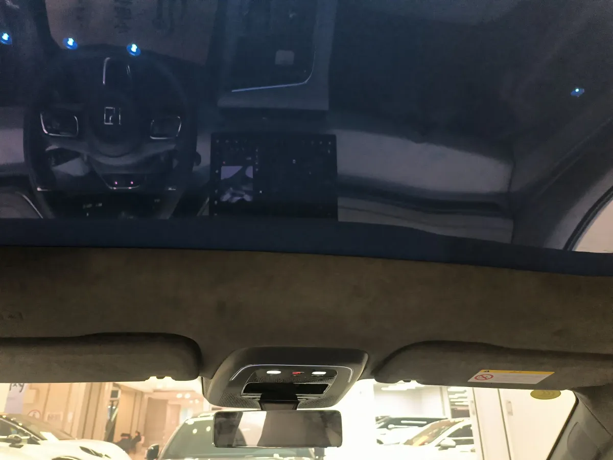 2025 Zeekr 001 BEV 100KWH,autocango,china used car exporter,china ev exporter,chinese used car exporter,chinese used ev exporter