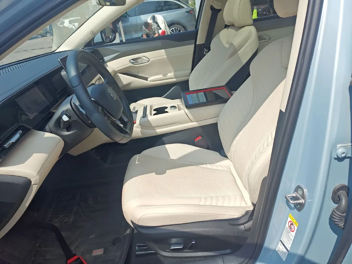 2025 BYD QinL BEV,autocango,china used car exporter,china ev exporter,chinese used car exporter,chinese used ev exporter