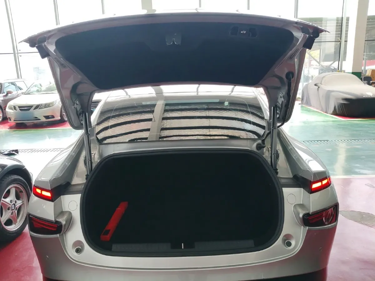 2020 Xpeng P7 BEV 83.1KWH,autocango,china used car exporter,china ev exporter,chinese used car exporter,chinese used ev exporter