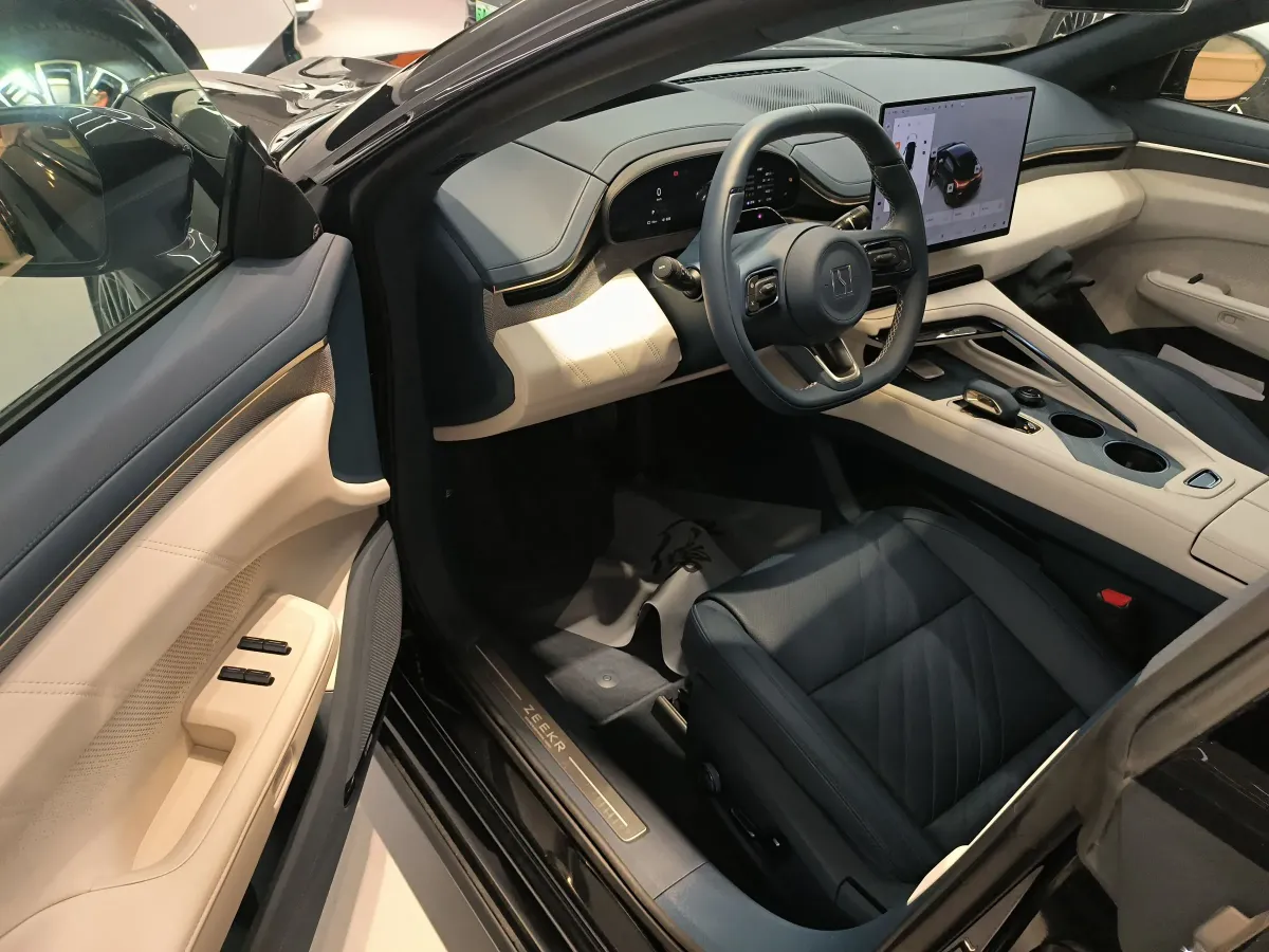 2025 Zeekr 001 BEV 100KWH,autocango,china used car exporter,china ev exporter,chinese used car exporter,chinese used ev exporter