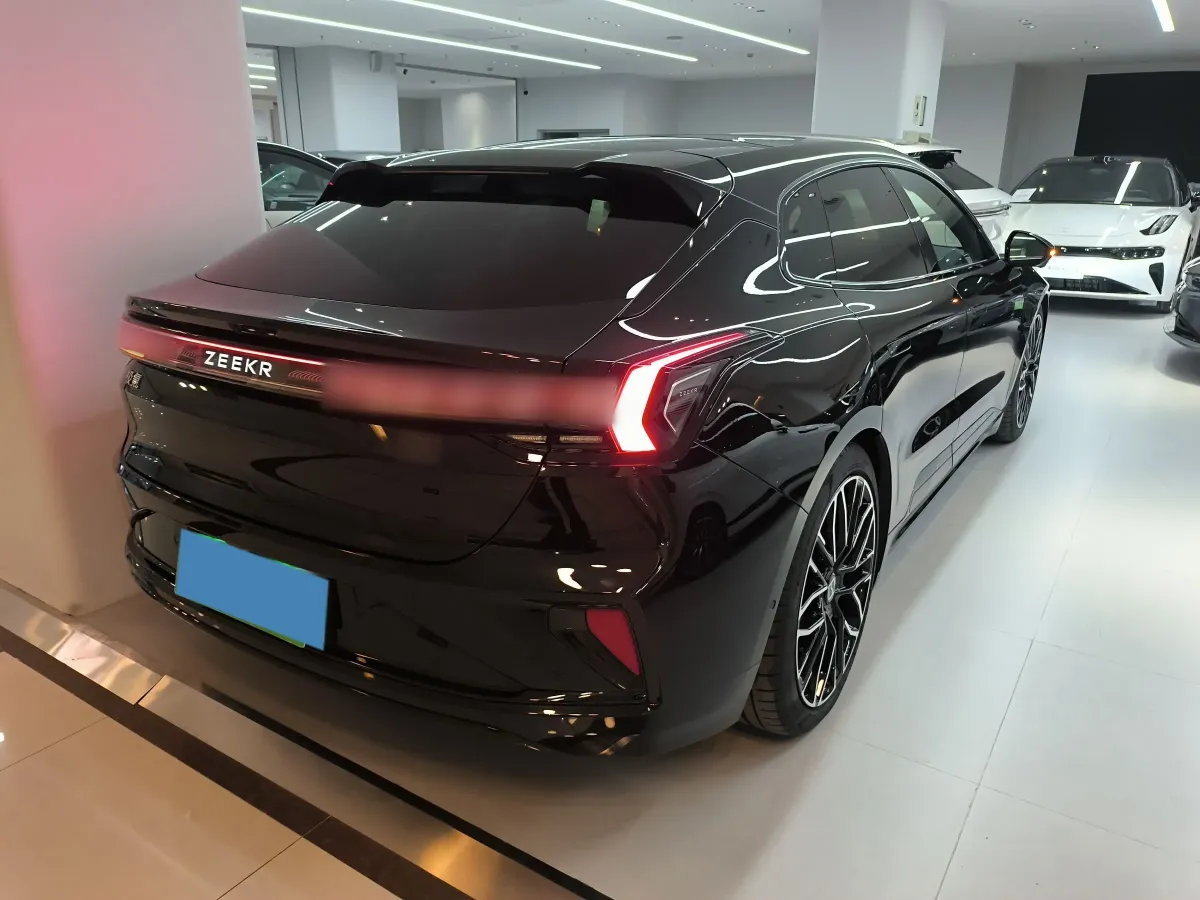 2025 Zeekr 001 BEV 100KWH,autocango,china used car exporter,china ev exporter,chinese used car exporter,chinese used ev exporter