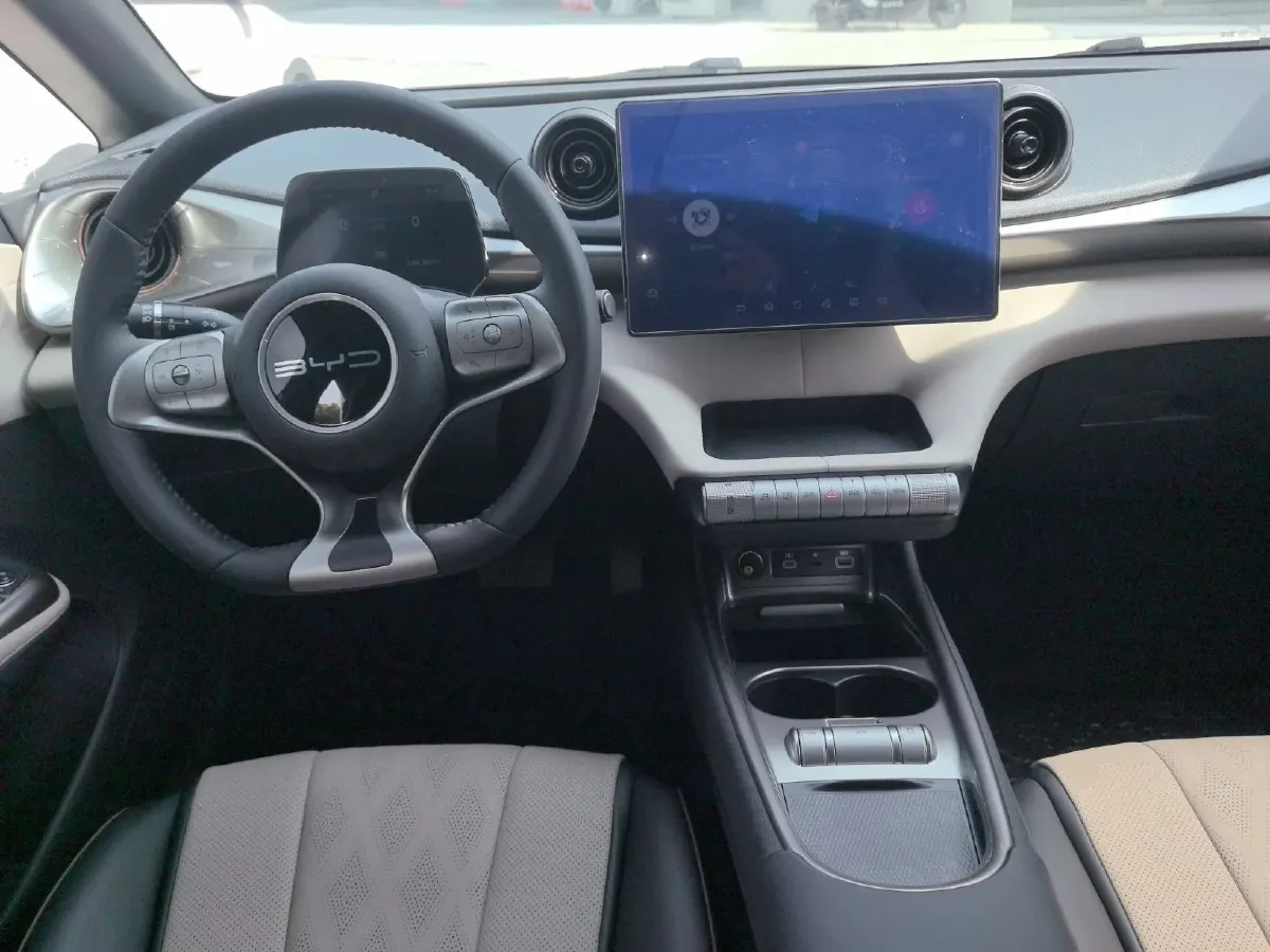 2024 BYD Dolphin BEV 44.928KWH,autocango,china used car exporter,china ev exporter,chinese used car exporter,chinese used ev exporter