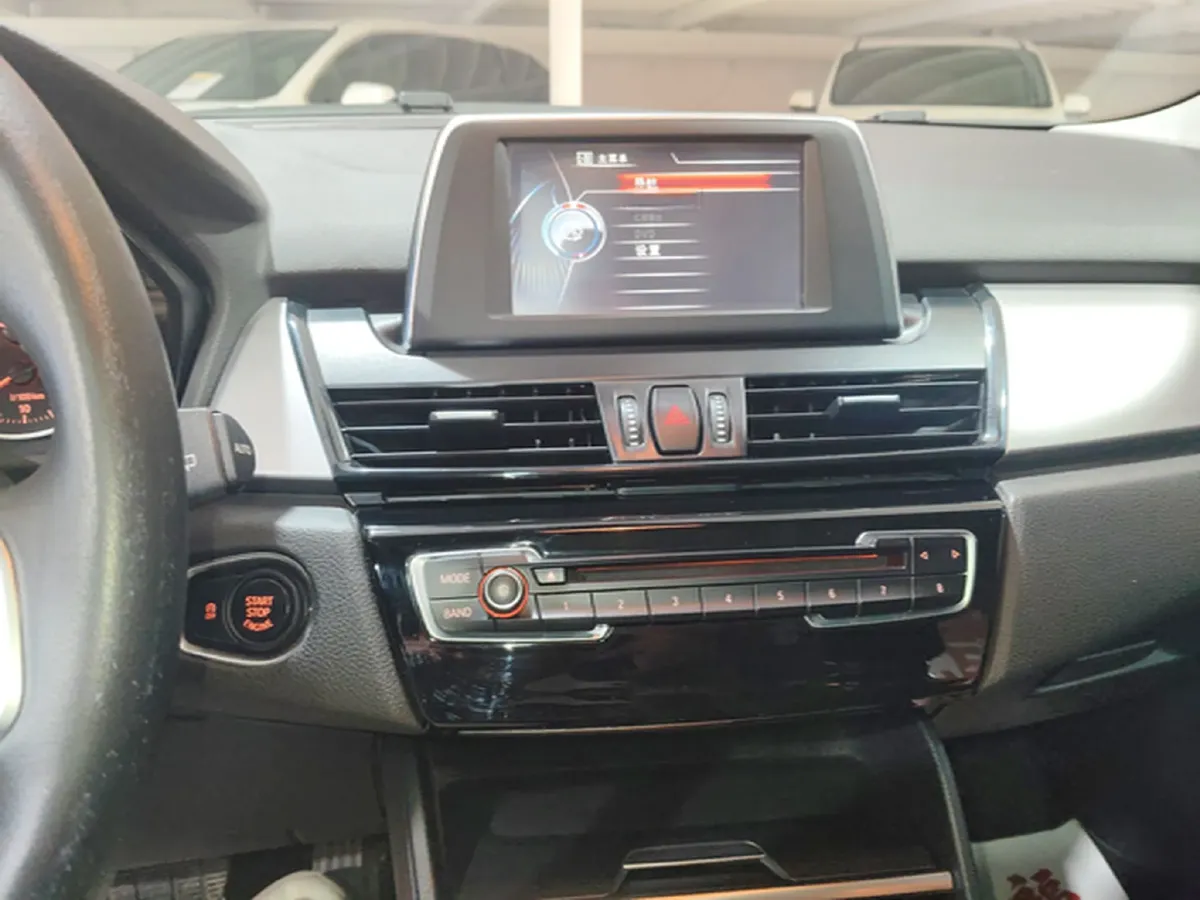 2015 BMW 2 Series SUV 1.5T 136HP L3 6AT,autocango,china used car exporter,china ev exporter,chinese used car exporter,chinese used ev exporter