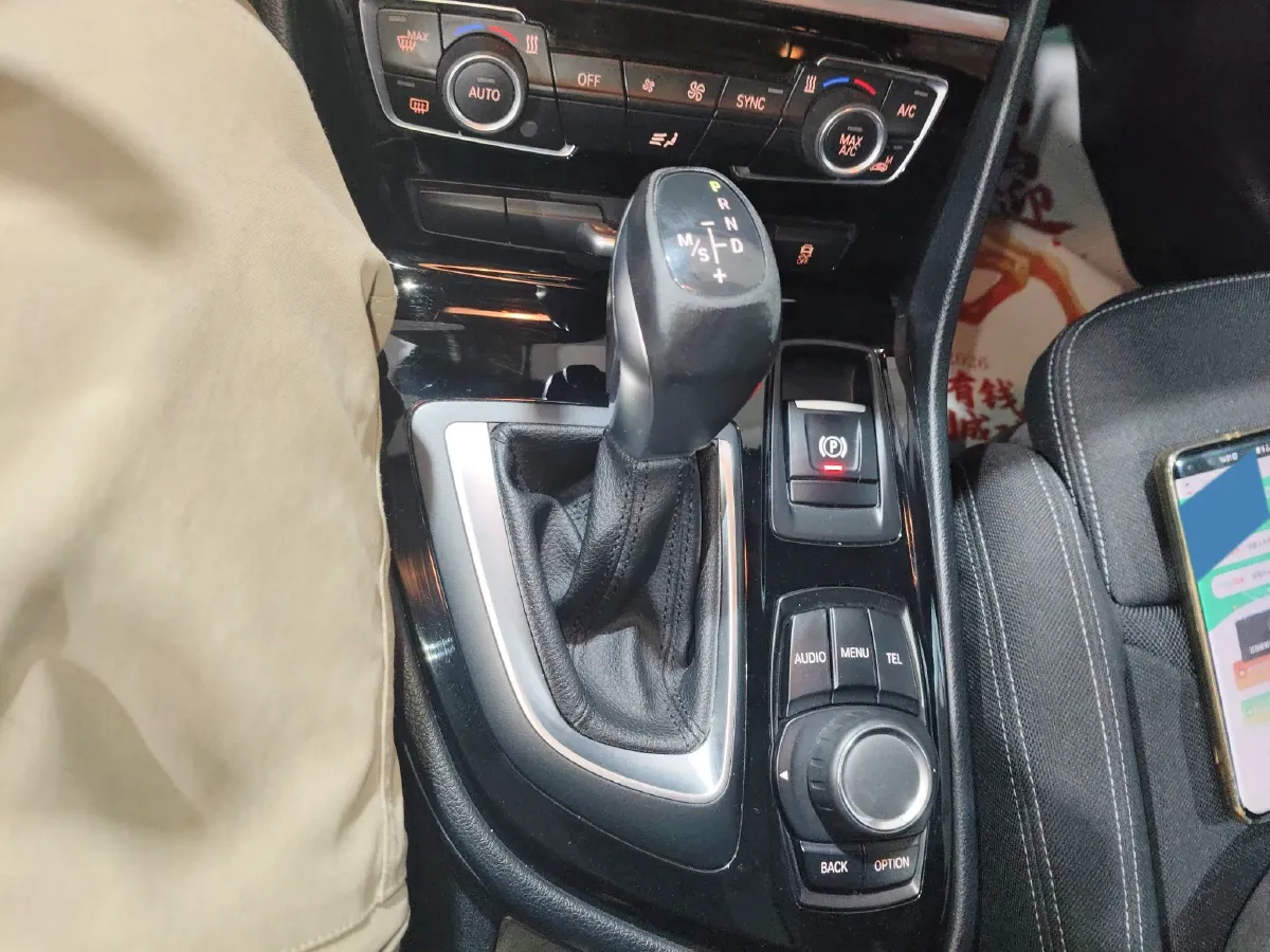 2015 BMW 2 Series SUV 1.5T 136HP L3 6AT,autocango,china used car exporter,china ev exporter,chinese used car exporter,chinese used ev exporter